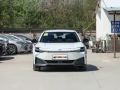2026 Toyota bZ3 Smart Family JOY – vista frontal