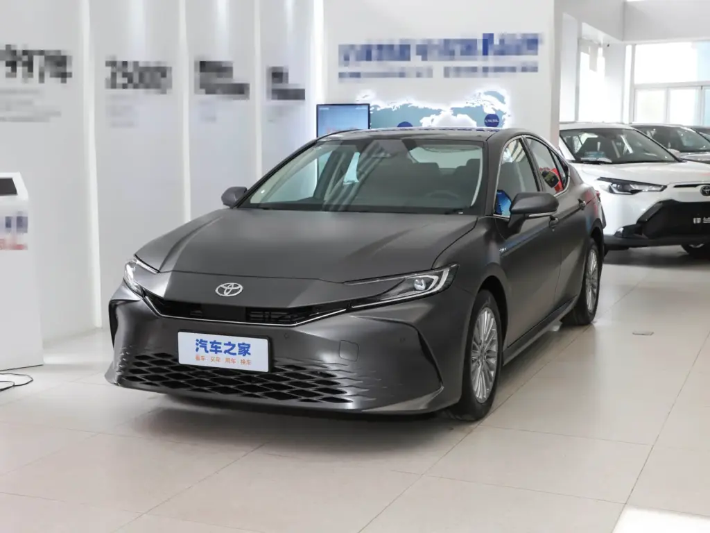 Toyota 2025 Camry Hybrid 2.0HG Glorious Edition