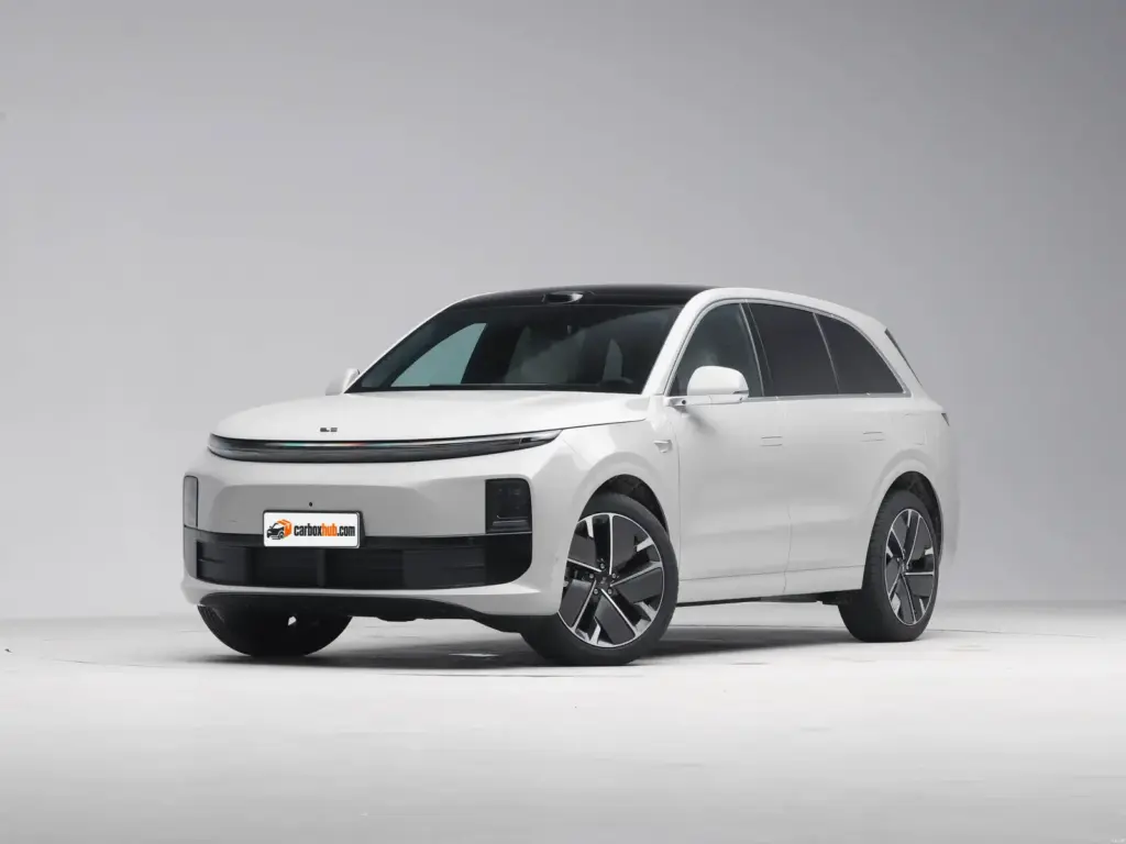 2025 Li Auto L6 Max – vista frontal de tres cuartos