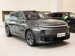 2025 Li Auto L7 Ultra – vista frontal de tres cuartos, lado del conductor