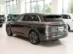 2025 Li Auto L7 Ultra – perfil lateral