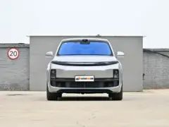 2025 Li Auto L8 Max – vista frontal