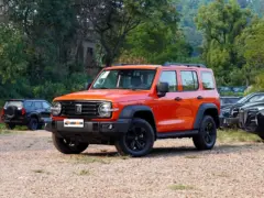 2024 Tank 300 2.0T Challenger – vista frontal de tres cuartos